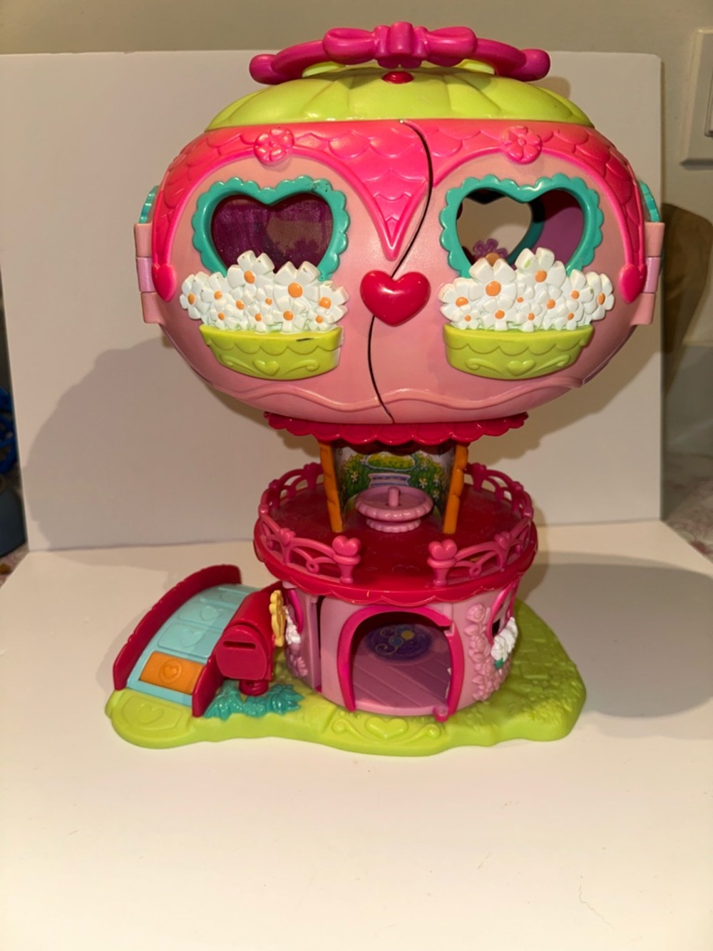 Hasbro 2006 Ponyville My Little Pony Pinkie Pie  Ballon House MLP